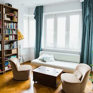 tenement-apartment-90m2-city-center.krakowhotelspoland.com/